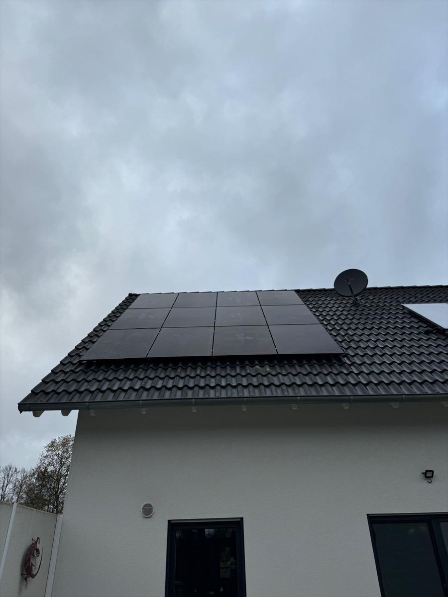 Photovoltaikanlage auf einem Wohnhausdach